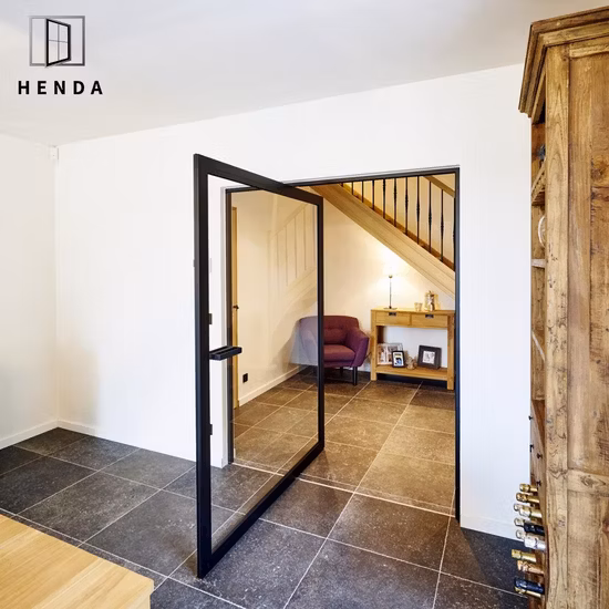 Porta per cabina doccia girevole con finitura nera opaca con pannello laterale opzionale